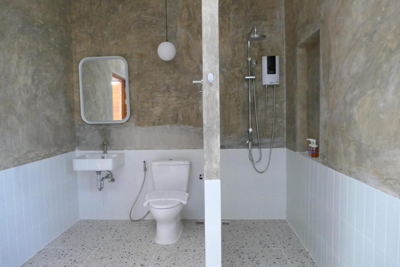 Hotel Banmon Makok Ban Makok Esterno foto